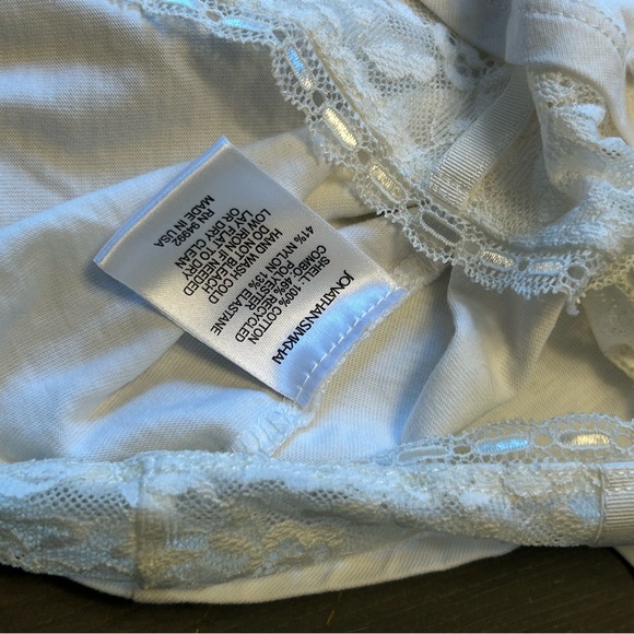 Stunning top - Picture 4 of 6